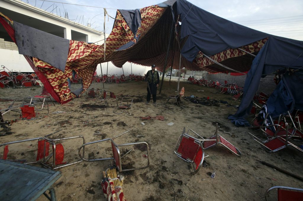 Nach Bombenexplosion: Drei Personen festgenommen