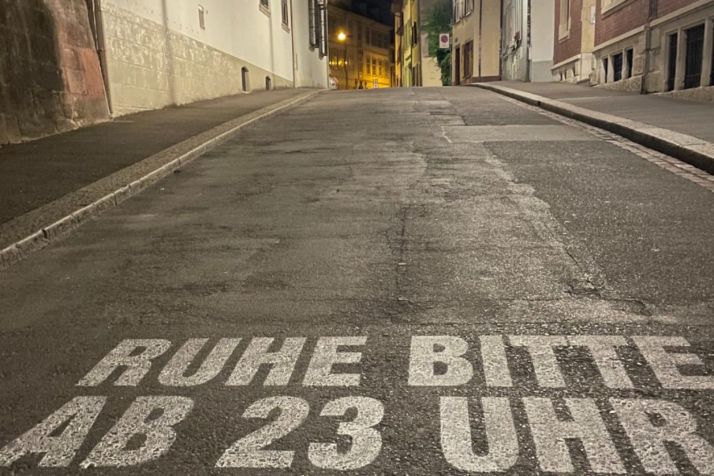 Ab em Elfi bitte still! – D’ Dalbe macht, was d’ Dalbe will