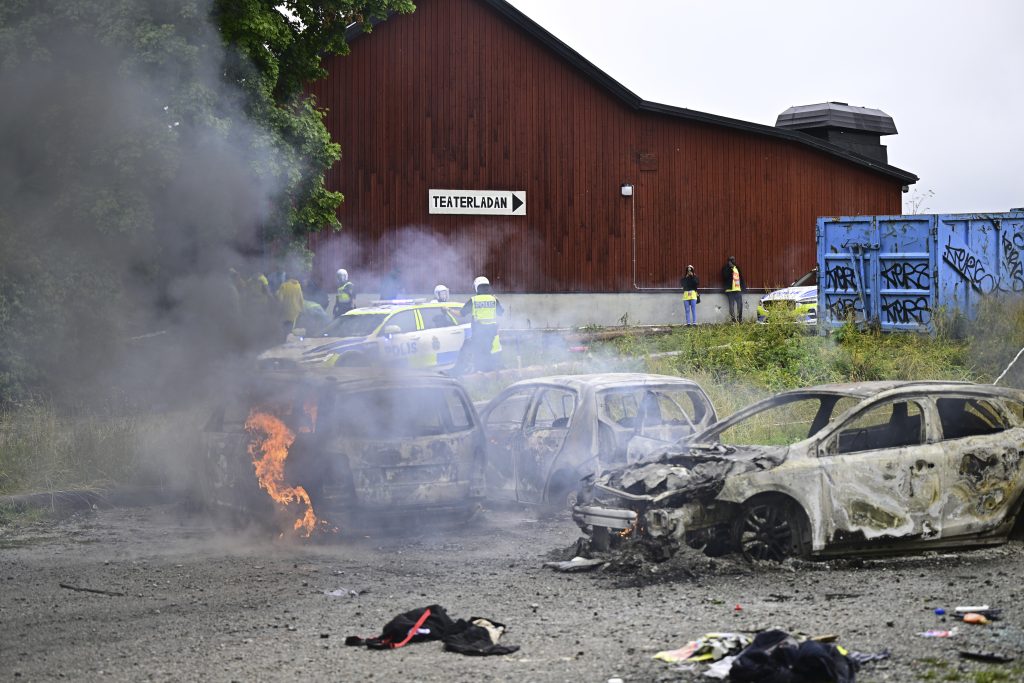 Gewalttätige Ausschreitungen in Stockholm: über 50 Verletzte