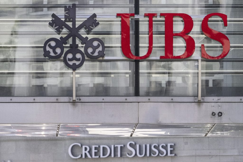 Weko prüft derzeit CS-Übernahme durch UBS