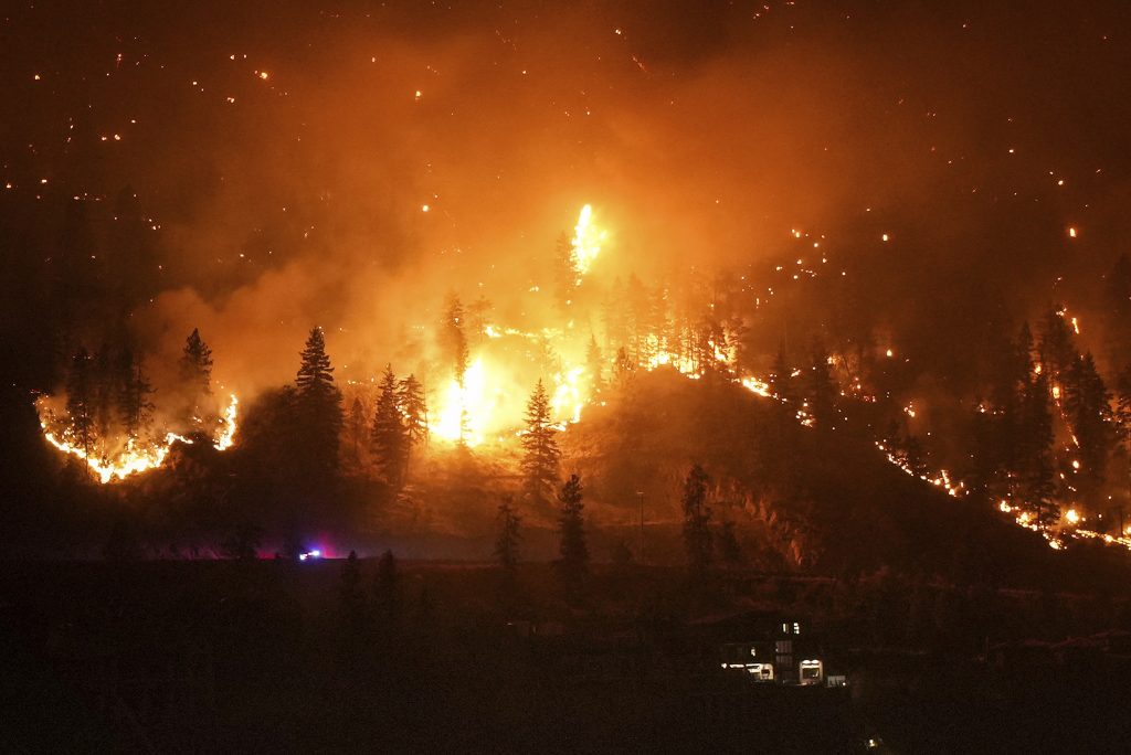 British Columbia brennt und erklärt den Notstand