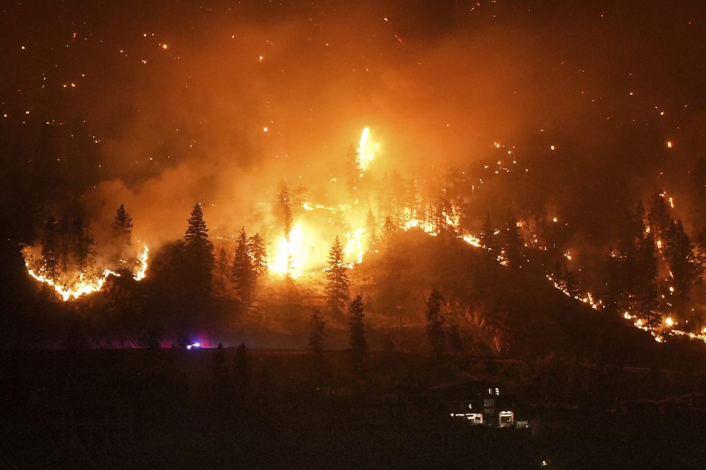 British Columbia brennt und erklärt den Notstand