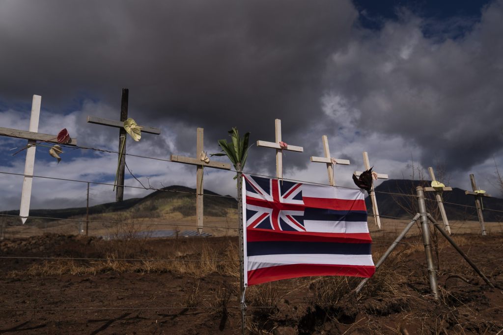 Wieder Feuer auf Maui &#8211; Suche nach Opfern dauert an