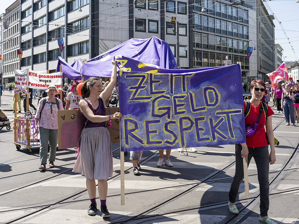 Bald müssen auch kleinere Unternehmen Lohngleichheit nachweisen