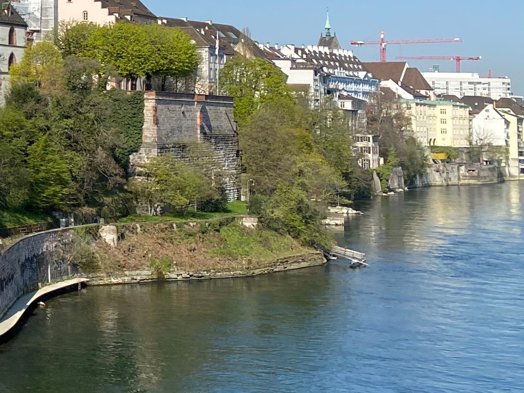 Rheinufer zwischen Wettsteinbrücke und Pfalz wird saniert