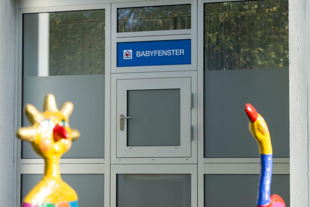 Im Babyfenster des Bethesda lag ein Neugeborenes