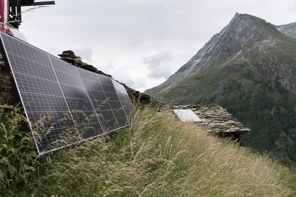 Grünes Licht für alpine Solaranlage im Bündnerland