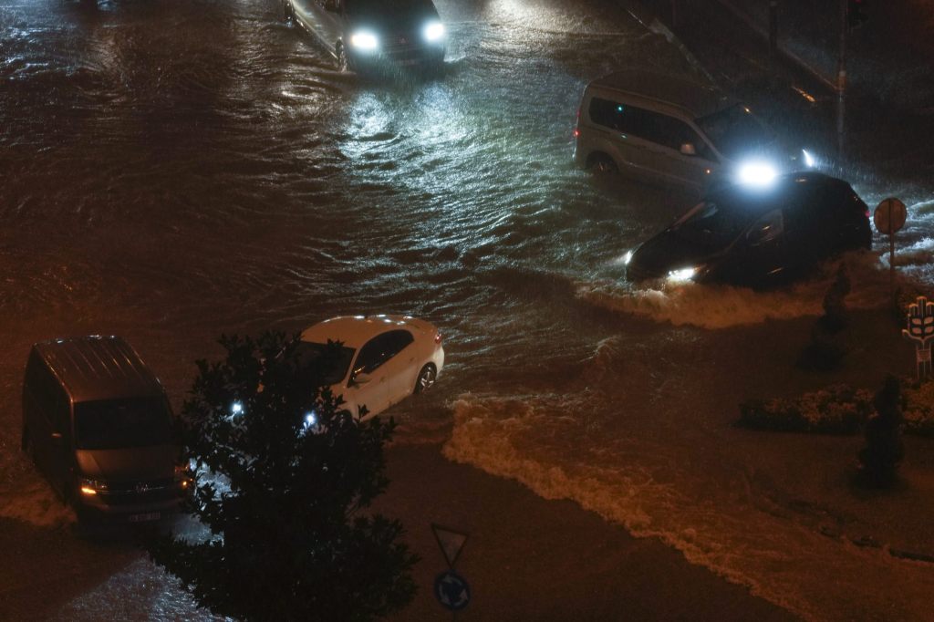 Überschwemmungen fordern in der Türkei vier Todesopfer