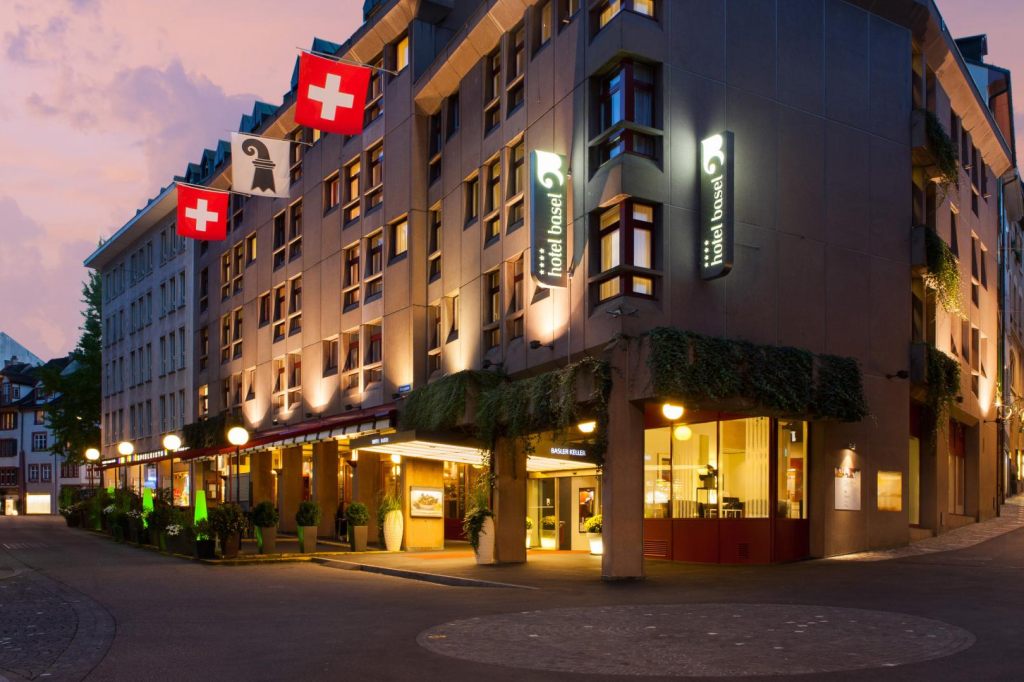 Traurige «Usdringgede» im Hotel Basel