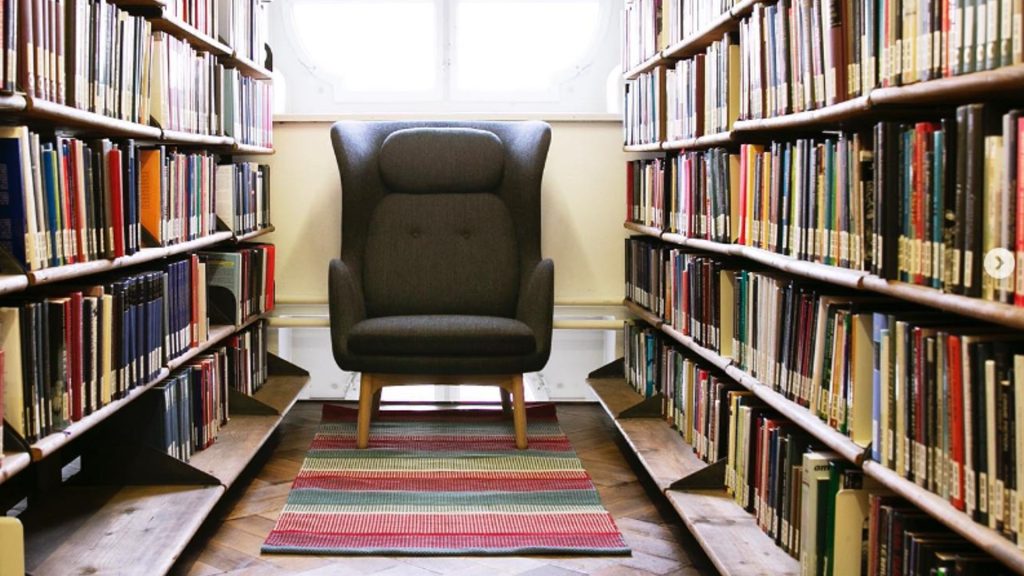 Mehr als 1100 Bücher aus der Unibibliothek fallen Wasserschaden zum Opfer