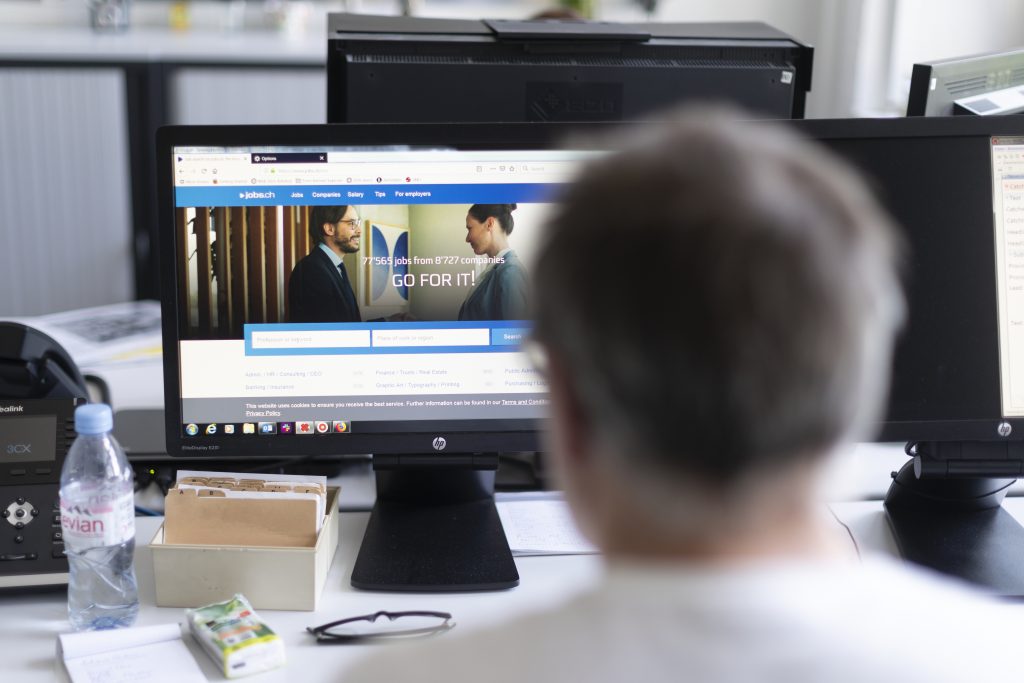 Quereinsteiger und ältere Menschen haben es bei der Jobsuche schwer