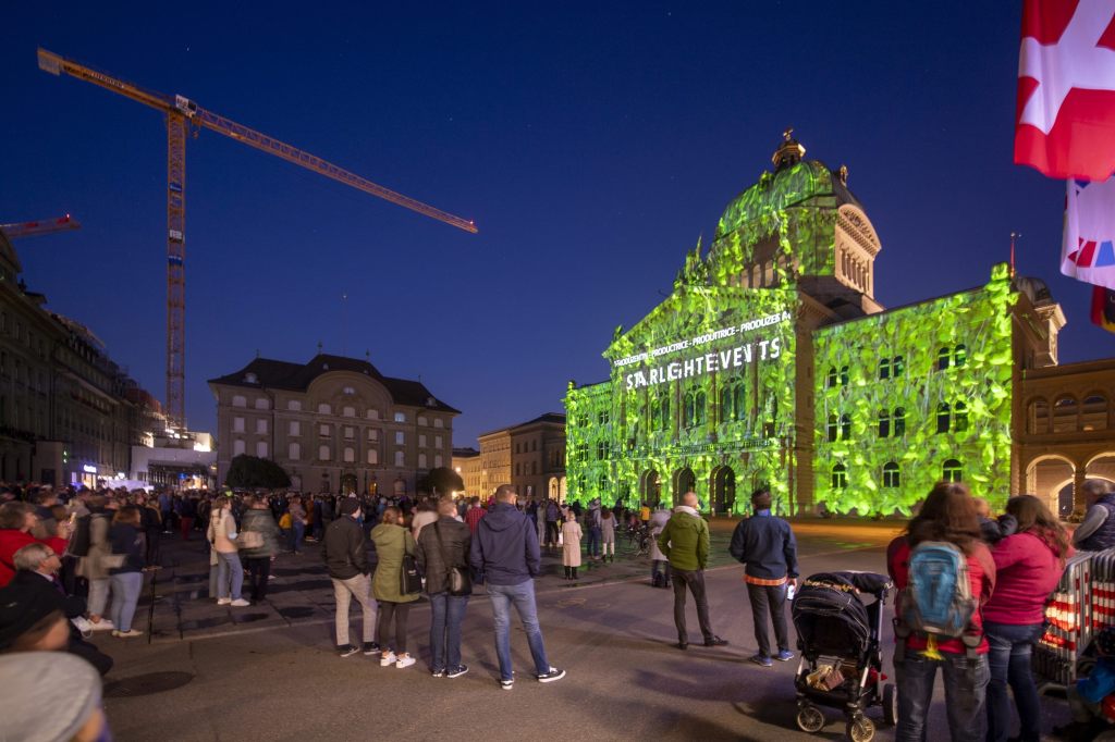 Lichtspektakel am Bundeshaus in Bern