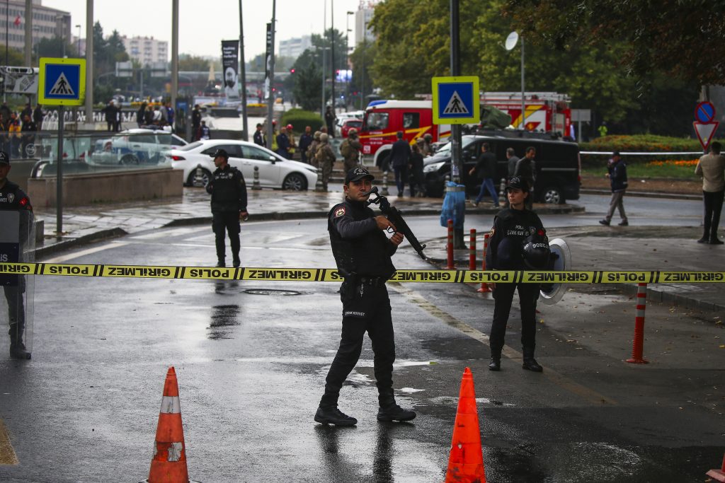 Bombenanschlag vor Parlament in Ankara – beide Angreifer sind tot