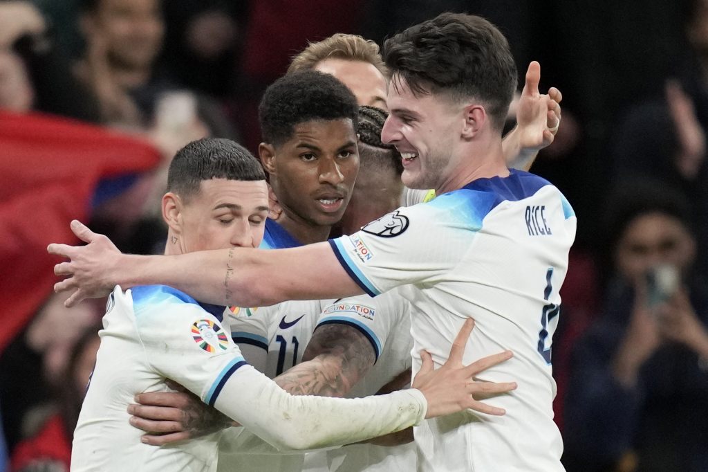 England qualifiziert sich für die EM – Italien zittert