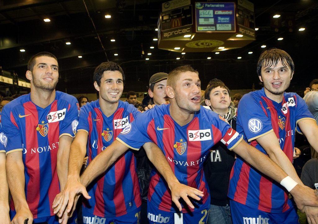 Marque hält seine Knochen jetzt für Congeli hin: "Ich bin mit dem Ball im Bett geboren"