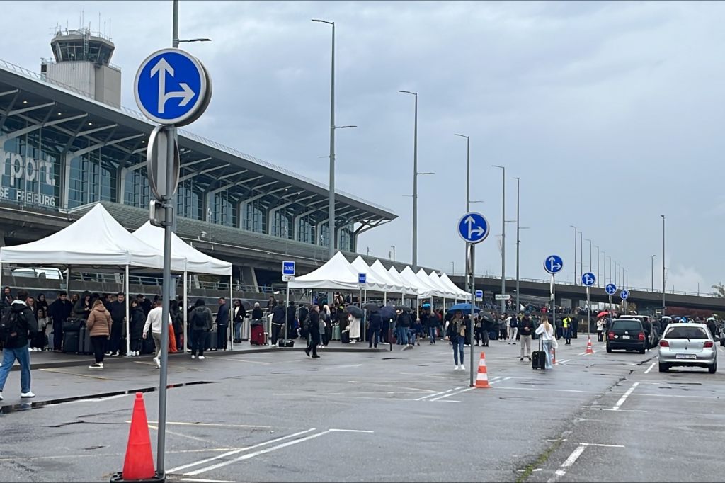 Fehlalarm: Bombenalarm am Euro-Airport am Abend aufgehoben