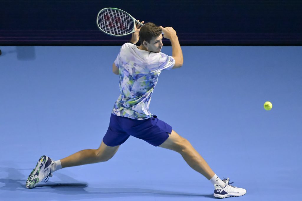 Hubert Hurkacz ist erster Finalist der diesjährigen Swiss Indoors in Basel