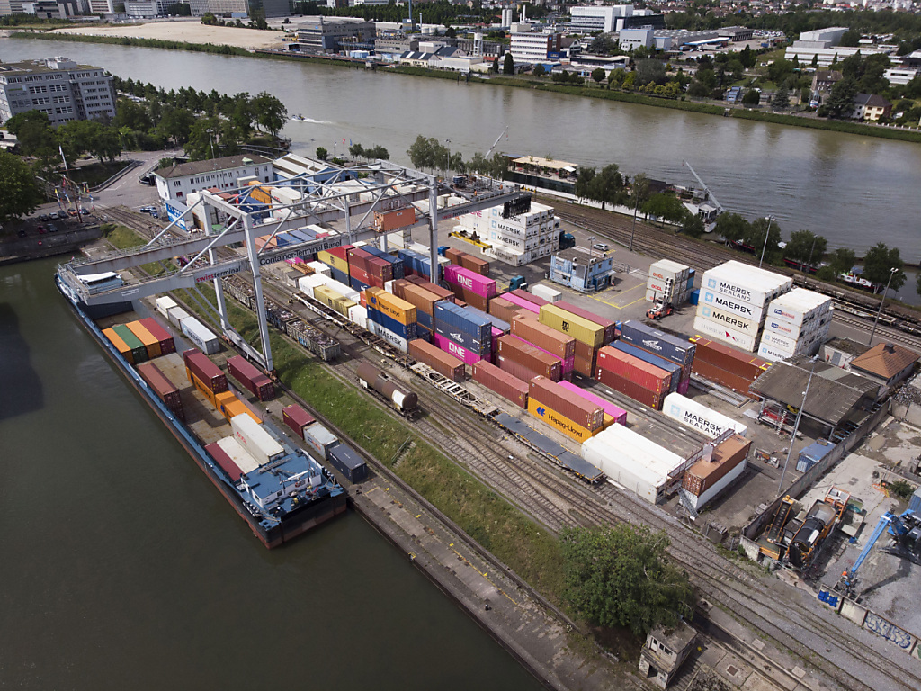 Basler Parlament beschliesst Gegenvorschlag zur Hafeninitiative