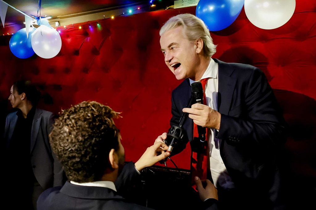 Rechtsrutsch in Niederlanden: Geert Wilders klarer Wahlsieger