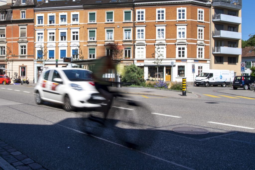 Bundesamt für Strassen prüft E-Bike-Kurse für Senioren