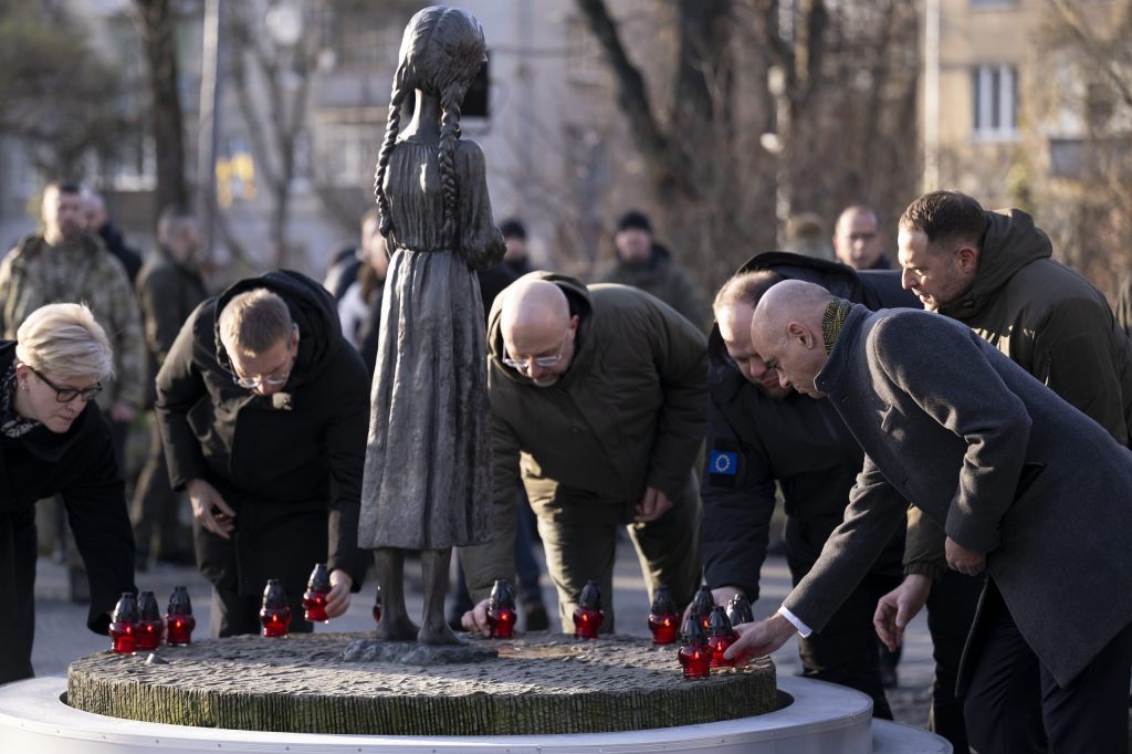Berset gedenkt in der Ukraine der Opfer von Massaker