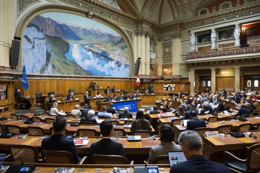 Neu zusammengesetztes Parlament steht vor erster Bewährungsprobe