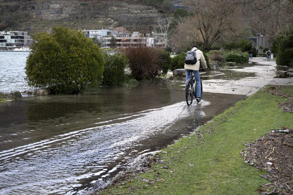 Hochwassergefahr in der Schweiz geht langsam zurück