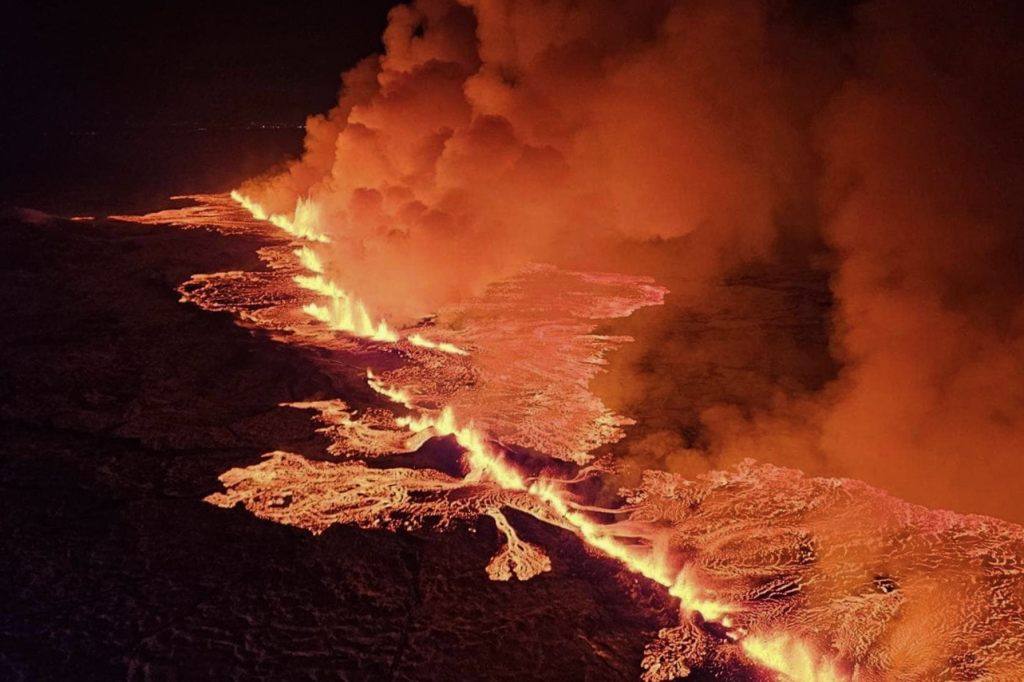 Vulkanausbruch auf isländischer Halbinsel