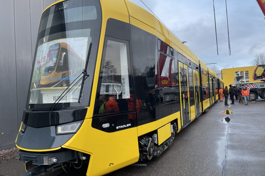 Auf der Fahrt ins Leimental lädt dir «Tina» dein Handy