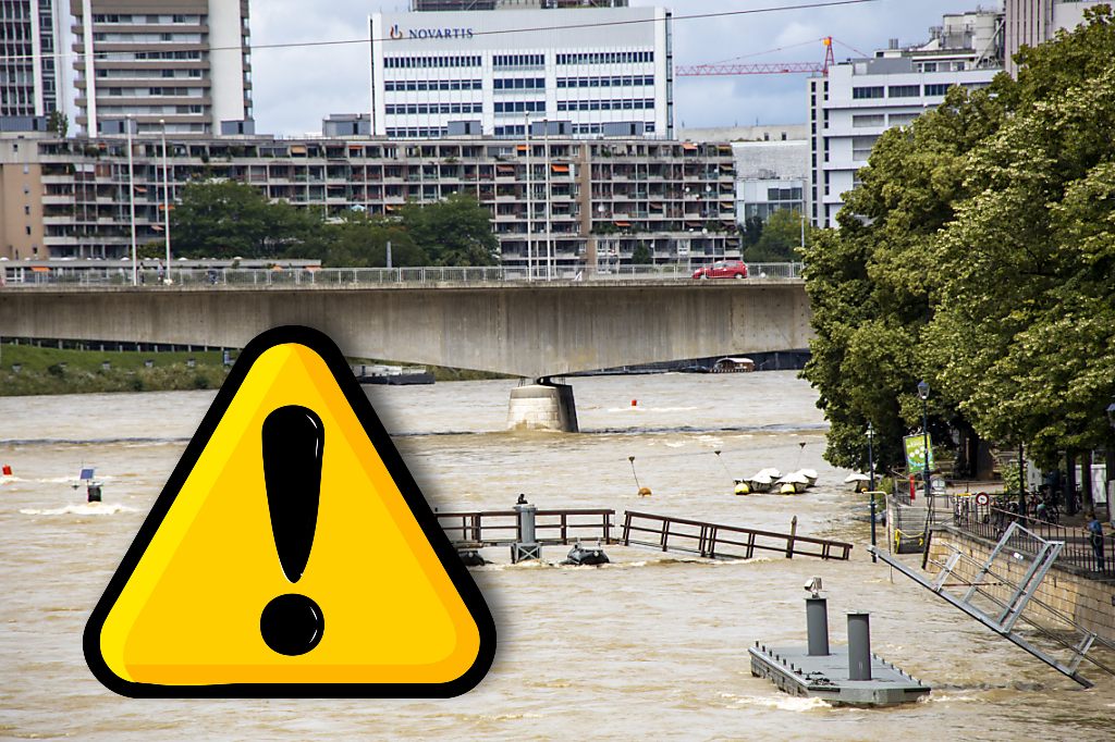 Rhein ist bei Basel für sämtliche Schiffe gesperrt