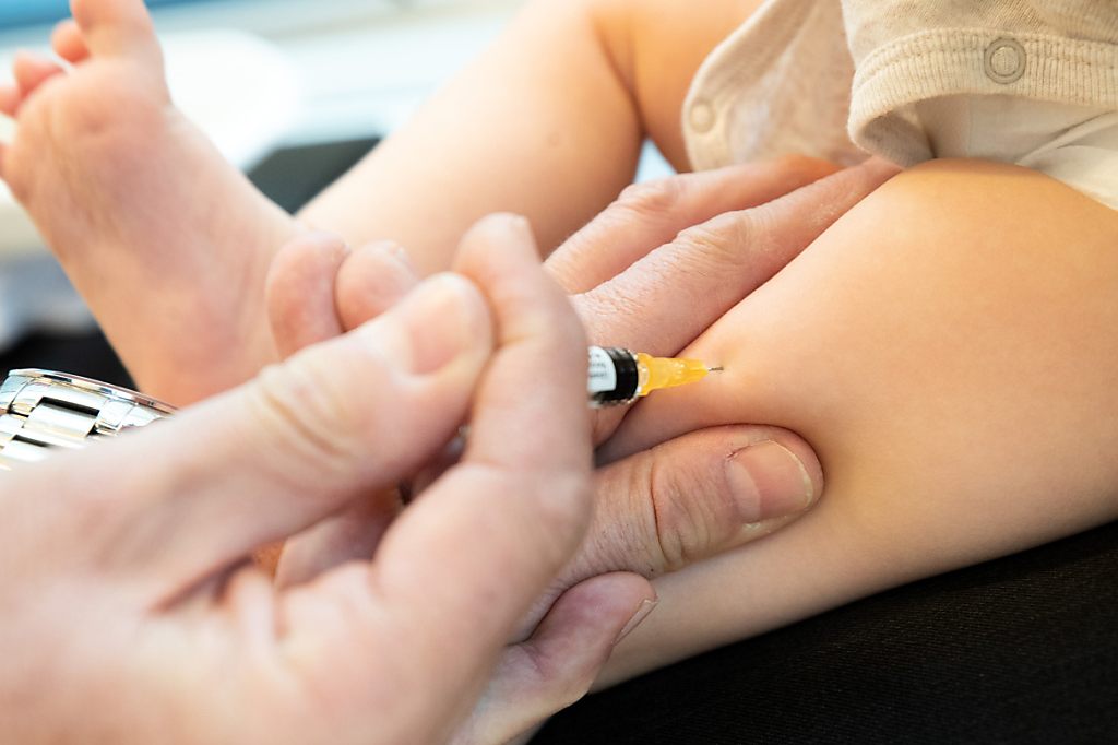 Nach Mahnwachen: Kesb Baselland will Kinder nicht impfen