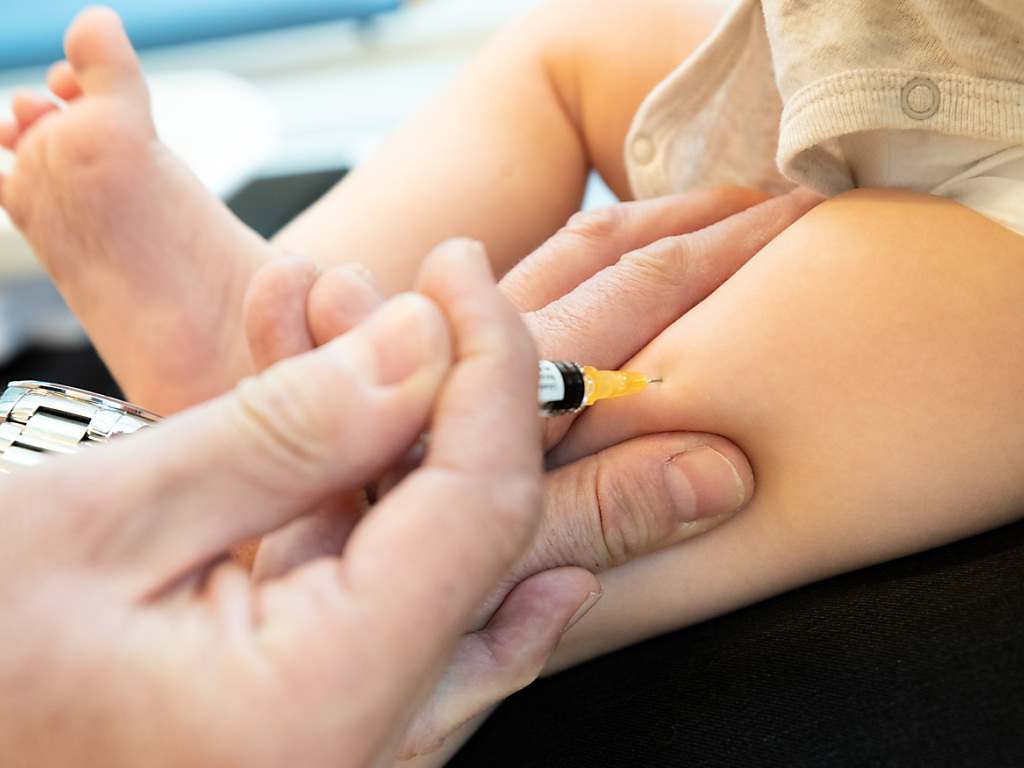Nach Mahnwachen: Kesb Baselland will Kinder nicht impfen