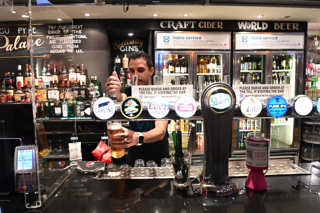 Grossbritannien verliert 2023 mehr als 500 Pubs