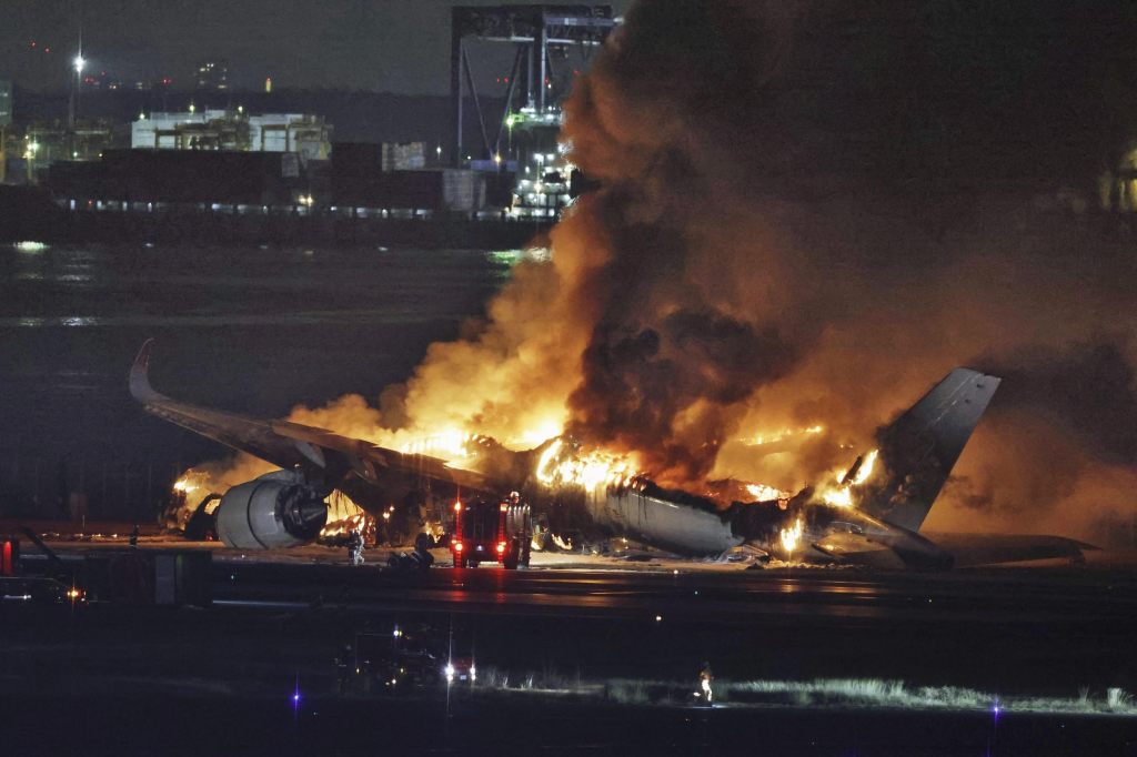 Japan untersucht Flugzeugkollision – Zahl der Bebenopfer gestiegen
