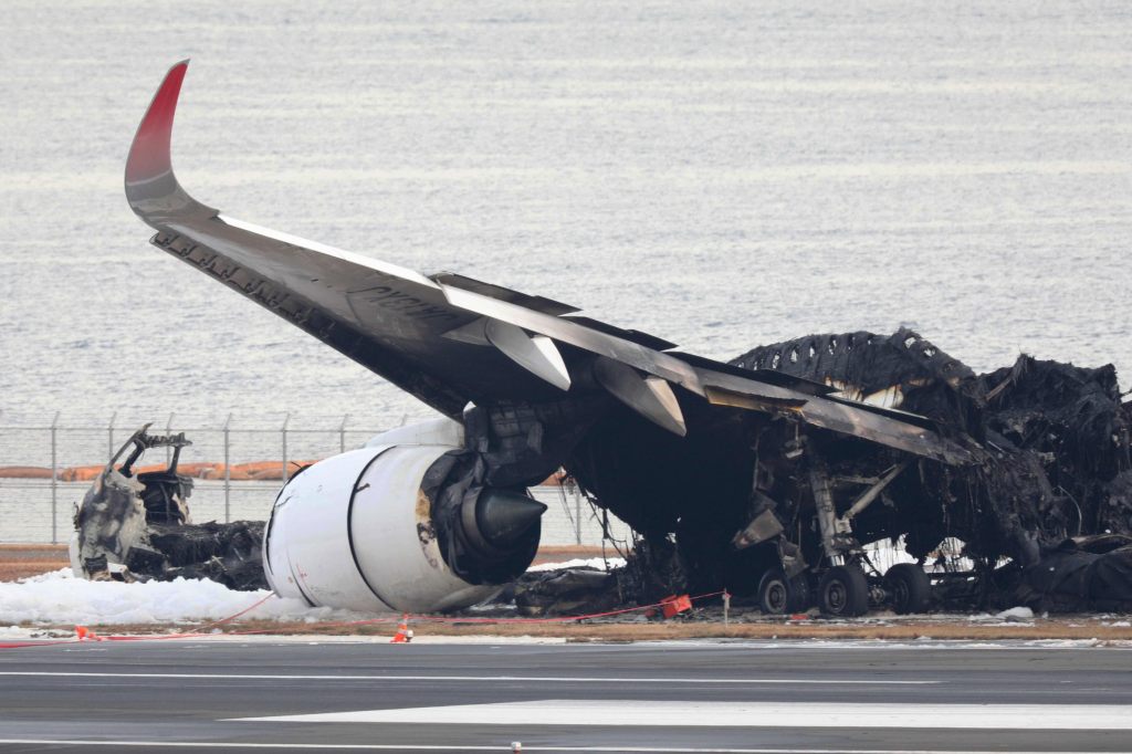 Flugzeugunglück in Tokio: womöglich menschliches Versagen