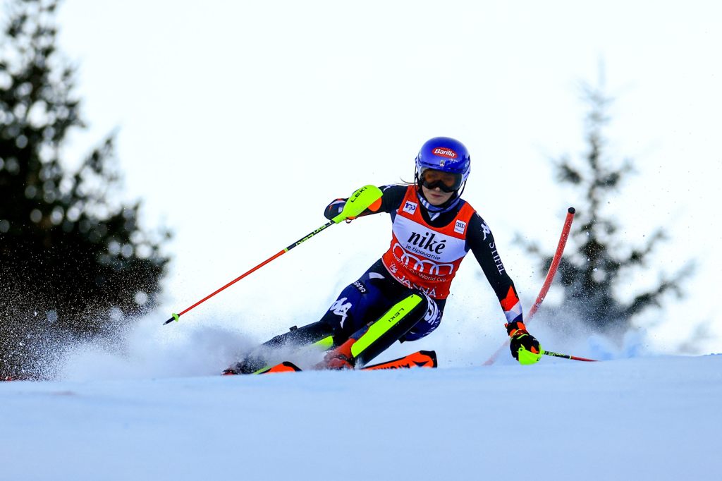 Shiffrin gewinnt den Slalom von Jasna