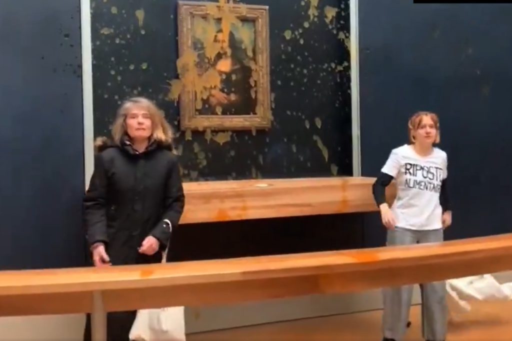 Aktivistinnen bewerfen «Mona Lisa» im Louvre mit Suppe