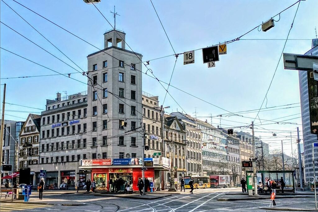 Reisemedizinzentrum des Swiss TPH ins Basler Turmhaus umgezogen