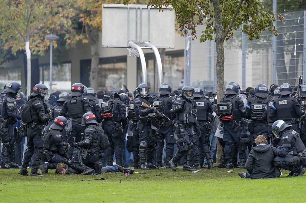 Polizeieinsatz an Demo von «Basel Nazifrei» kostet 435’000 Franken