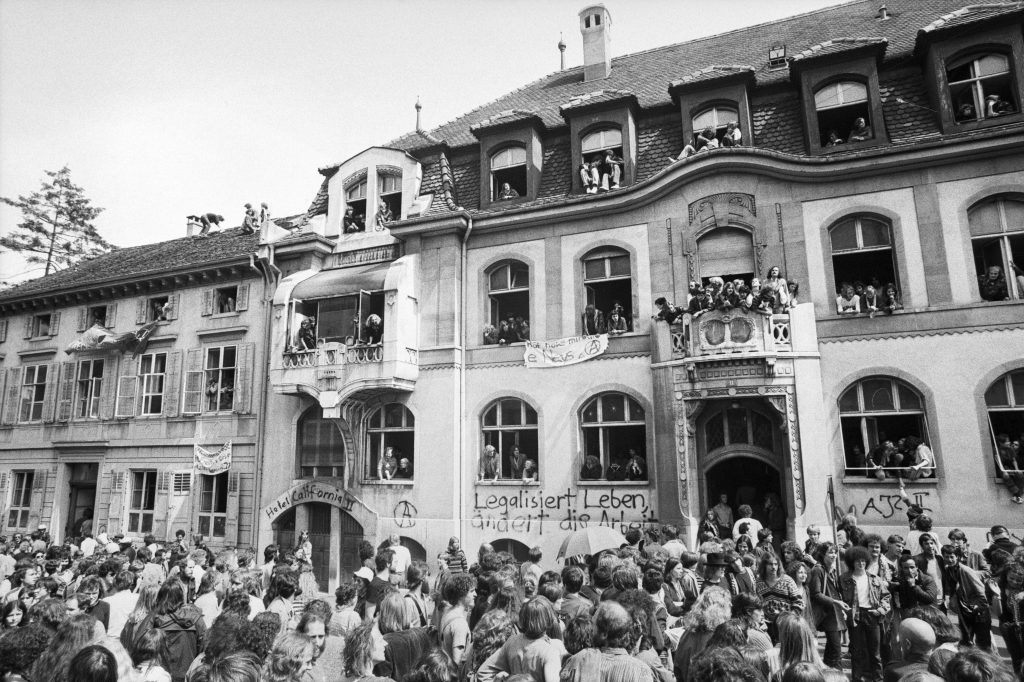 "Das AJZ soll bleiben": Als Jugendliche 1981 das ehemalige Postgebäude besetzten