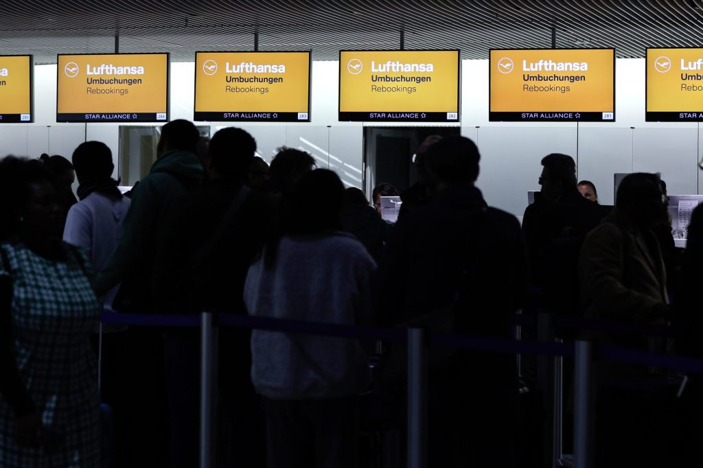 Hunderte Lufthansa-Flüge fallen aus