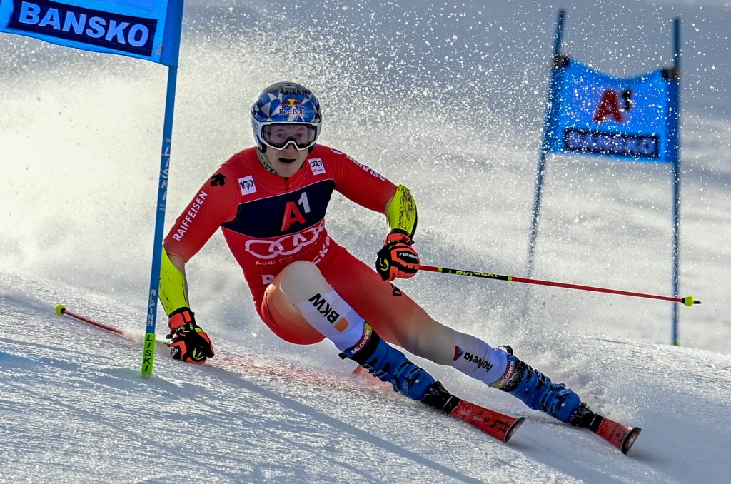 Odermatt  fährt überzeugend zum Sieg in Bansko