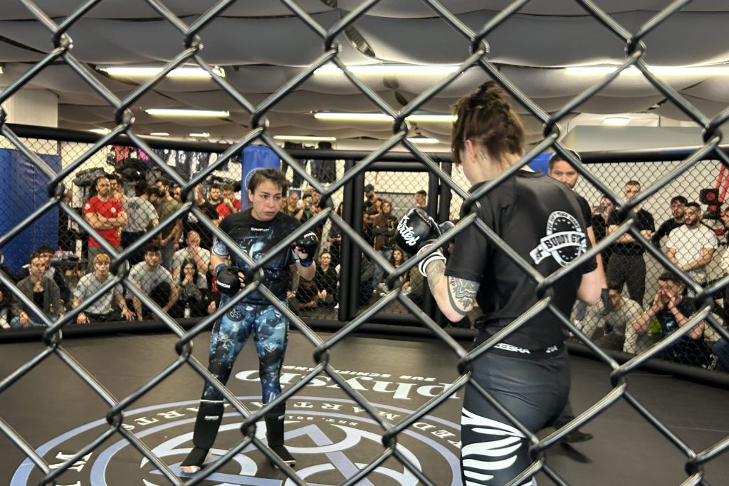 MMA «light» in Muttenz: Ein Wettkampf für Anfängerinnen und Anfänger