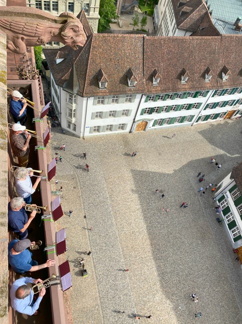 Wenn am Samstag die Bläser vom Kirchturm musizieren