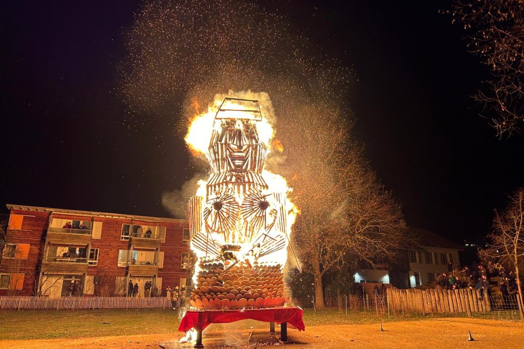 Stürmische Chluriverbrennung in Sissach