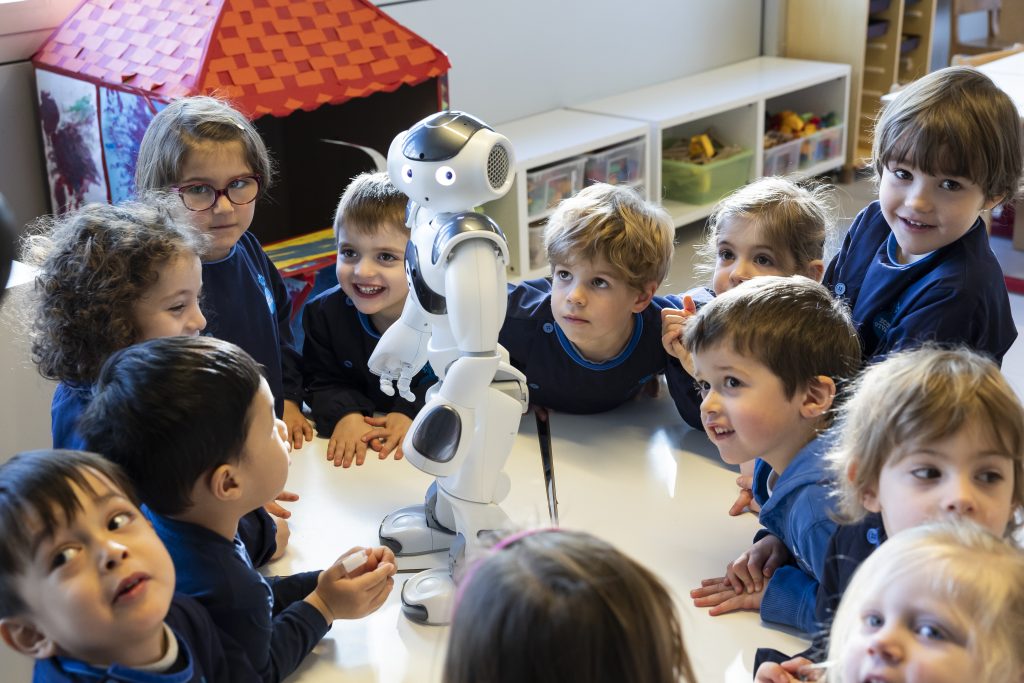Robotik trifft auf Pädagogik: Lernroboter sollen Kinderbetreuung revolutionieren
