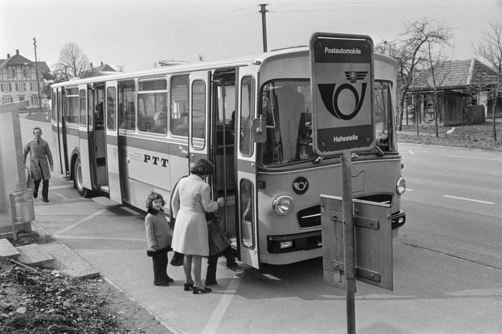 Seit 100 Jahren: Dü-Da-Do, Postauto