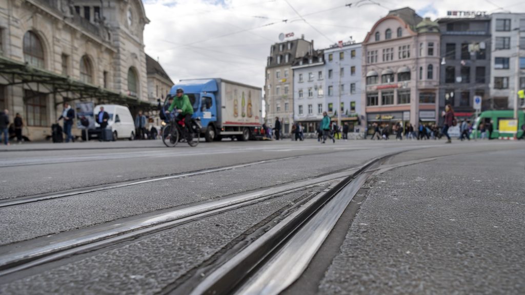 Tatort Centralbahnplatz: Ein Mann, ein «Pistolen-Messer», zwei Opfer