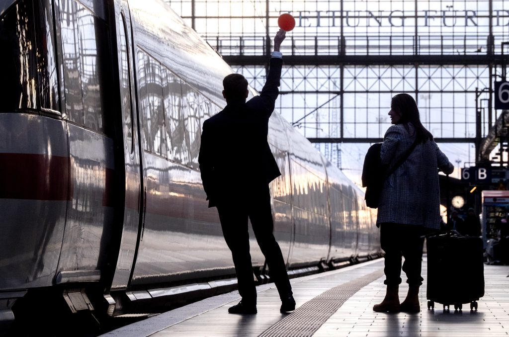 Einigung im Streit mit Lokführern laut Deutscher Bahn in Sicht