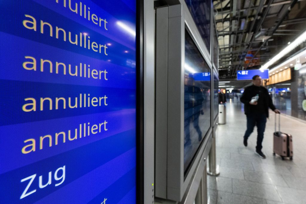 Neue Warnstreiks in Deutschland treffen Zehntausende Flugreisende